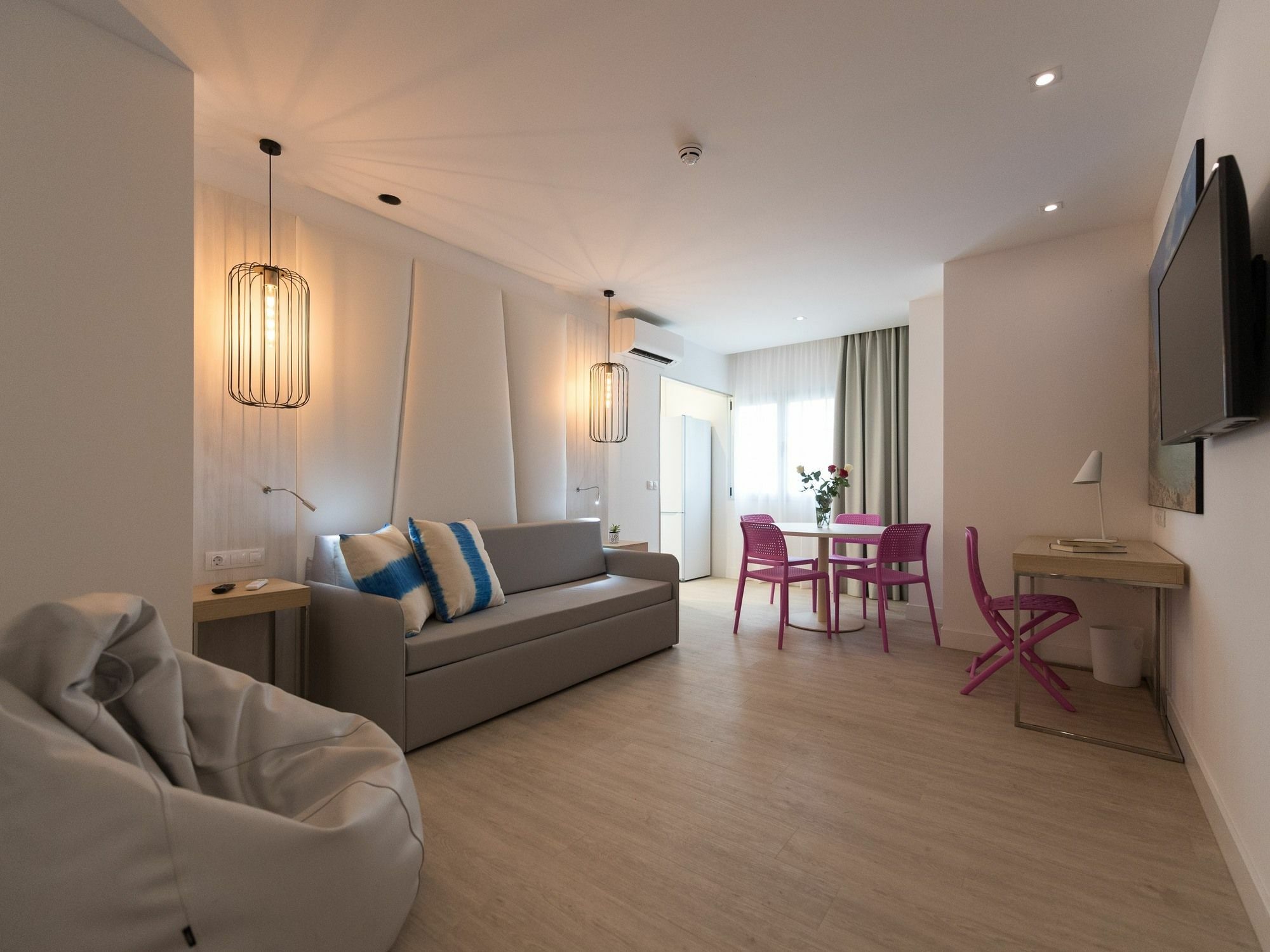Hc Luxe Apartman Vecindario  Kültér fotó
